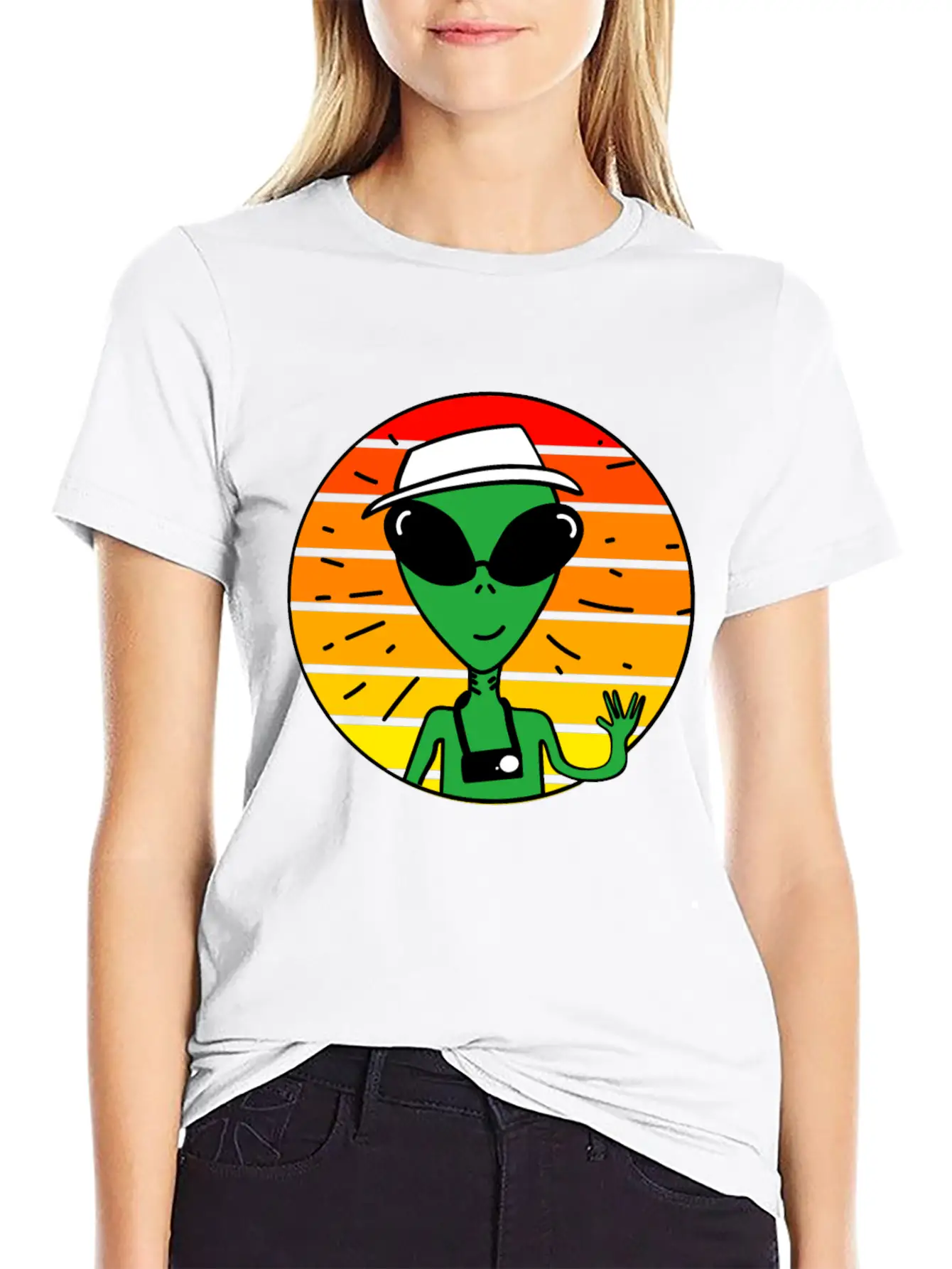 Alien Sunset Stylish Everyday T-Shirt – Unisex Basic Cotton Tee