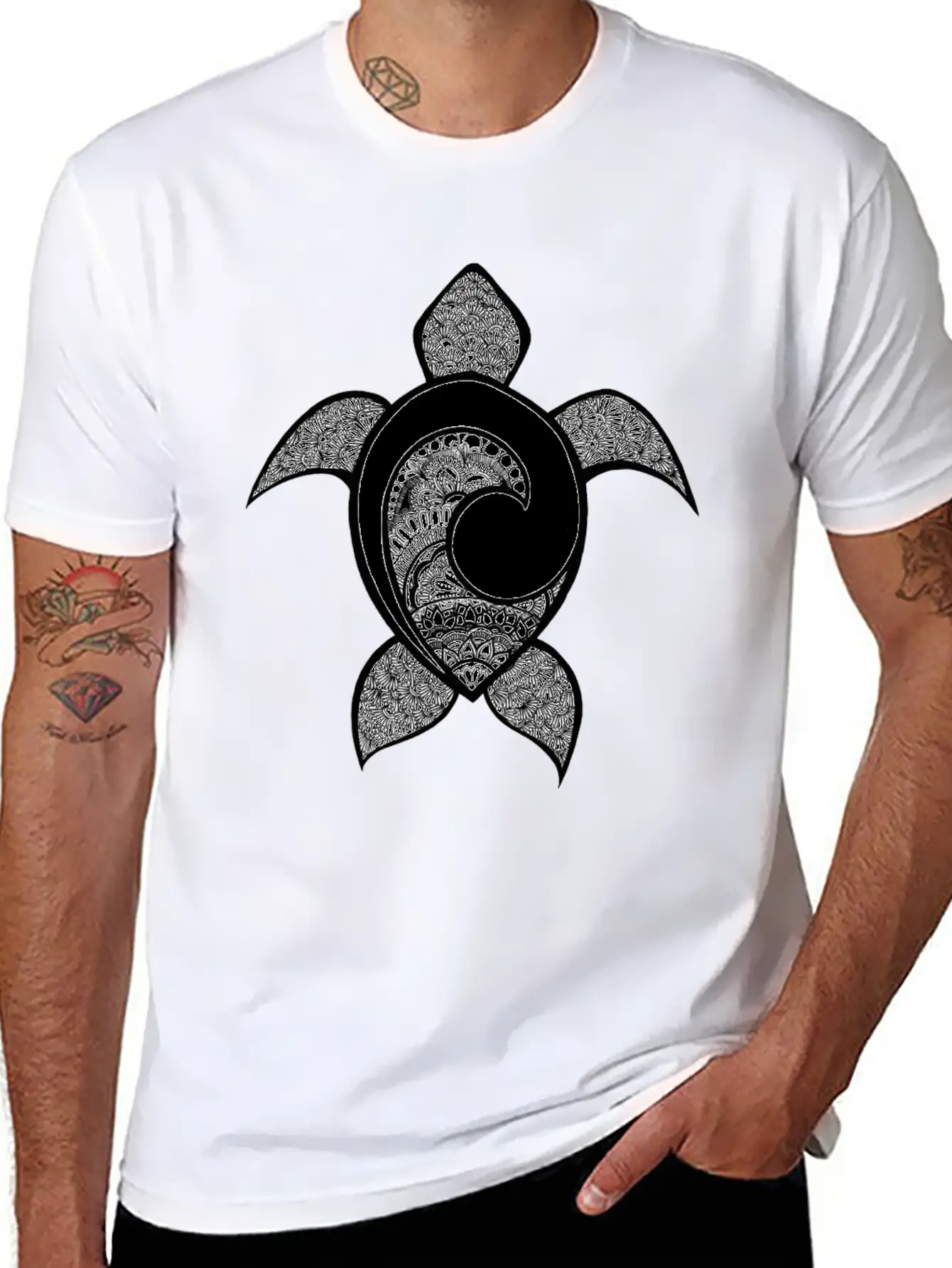 Turtle Black'n'white Stylish Everyday T-Shirt – Unisex Basic Cotton Tee